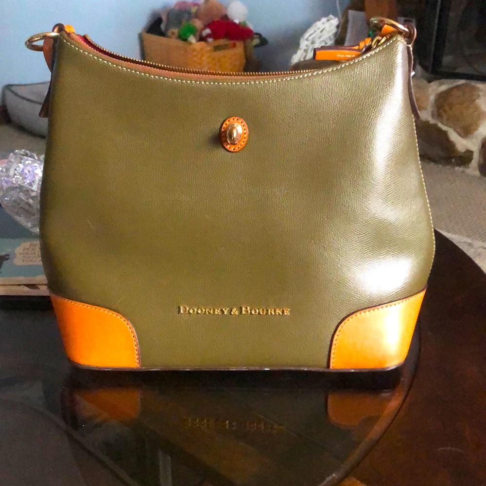 Dooney & Bourke purse